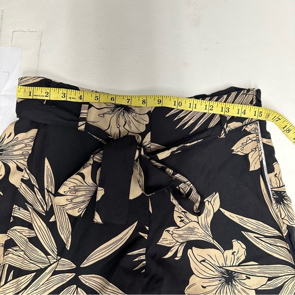 Polo Ralph Lauren Floral Black and Cream Wide-Leg Pants size 6 - Picture 5 of 11